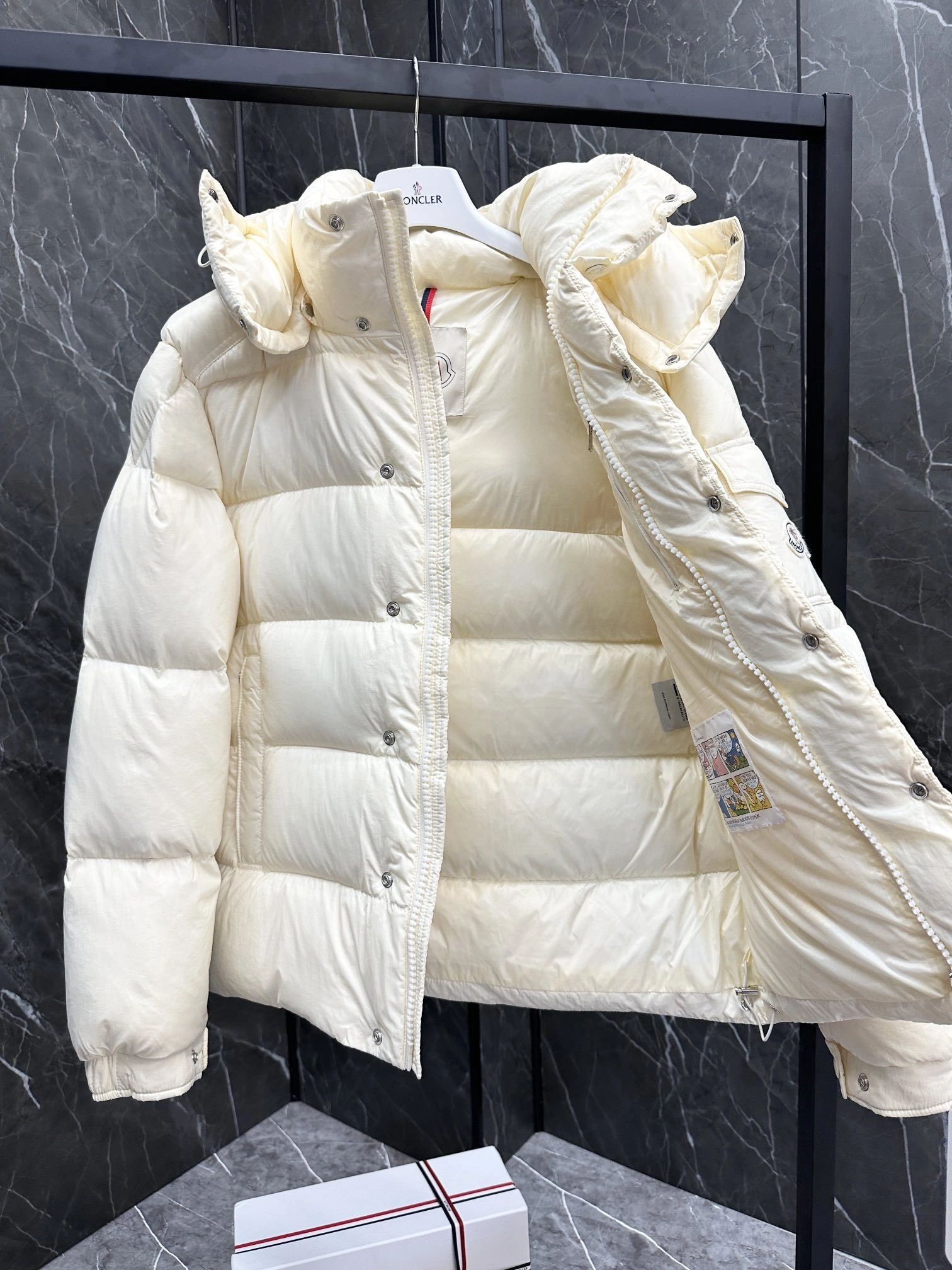 wg.luxury- 7o9385r Maya 70 down jacket.down feather oversized 3Colour item:D-F431J1324-3